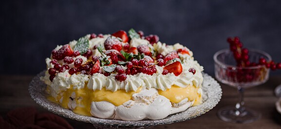 Pavlova cu lemon curd 